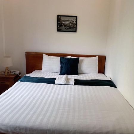 Twins Hotel Ho Chi Minh City Bagian luar foto